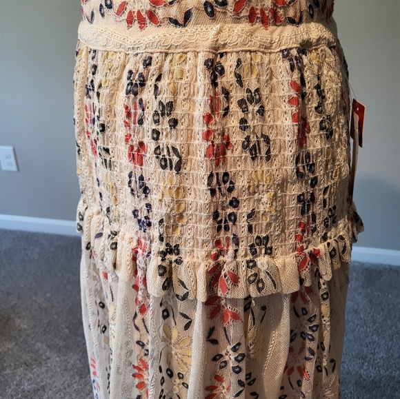 V. Cristina– Lt. Pastel, Orange, Blue, Peach/Natural Crochet Maxi Skirt (Size L) - Picture 4 of 15